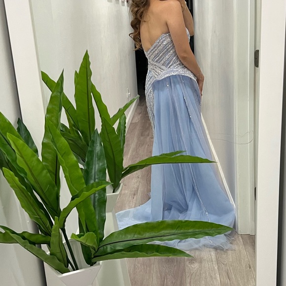 COPY - Catwalk couture blue and silver beaded formal gown - Picture 5 of 5